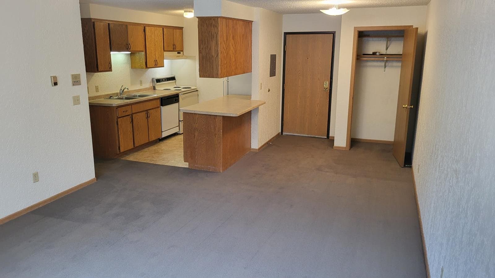 St Cloud Apartment: 819 6th ave s