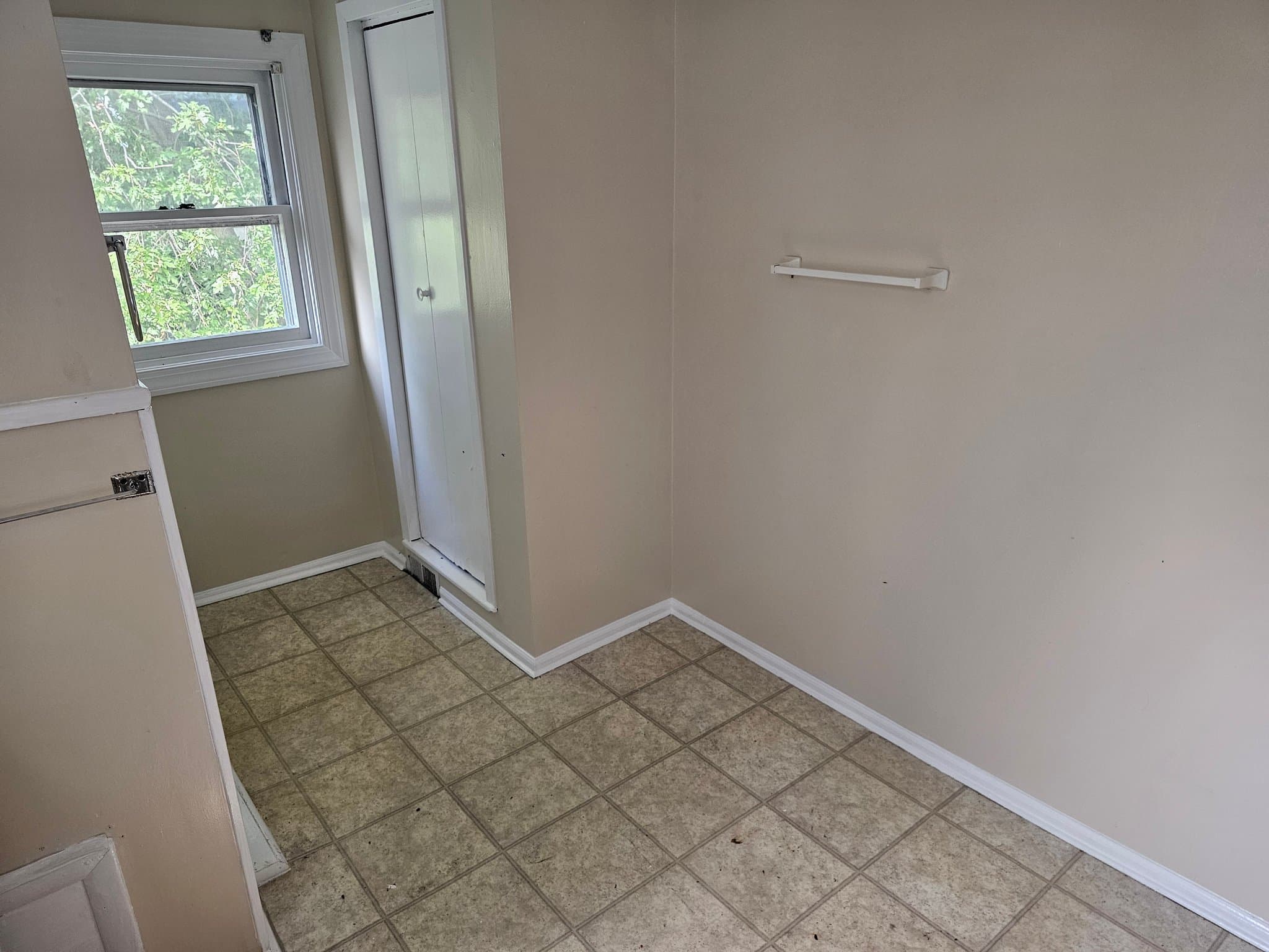 Norristown Townhome: 313 Buttonwood St