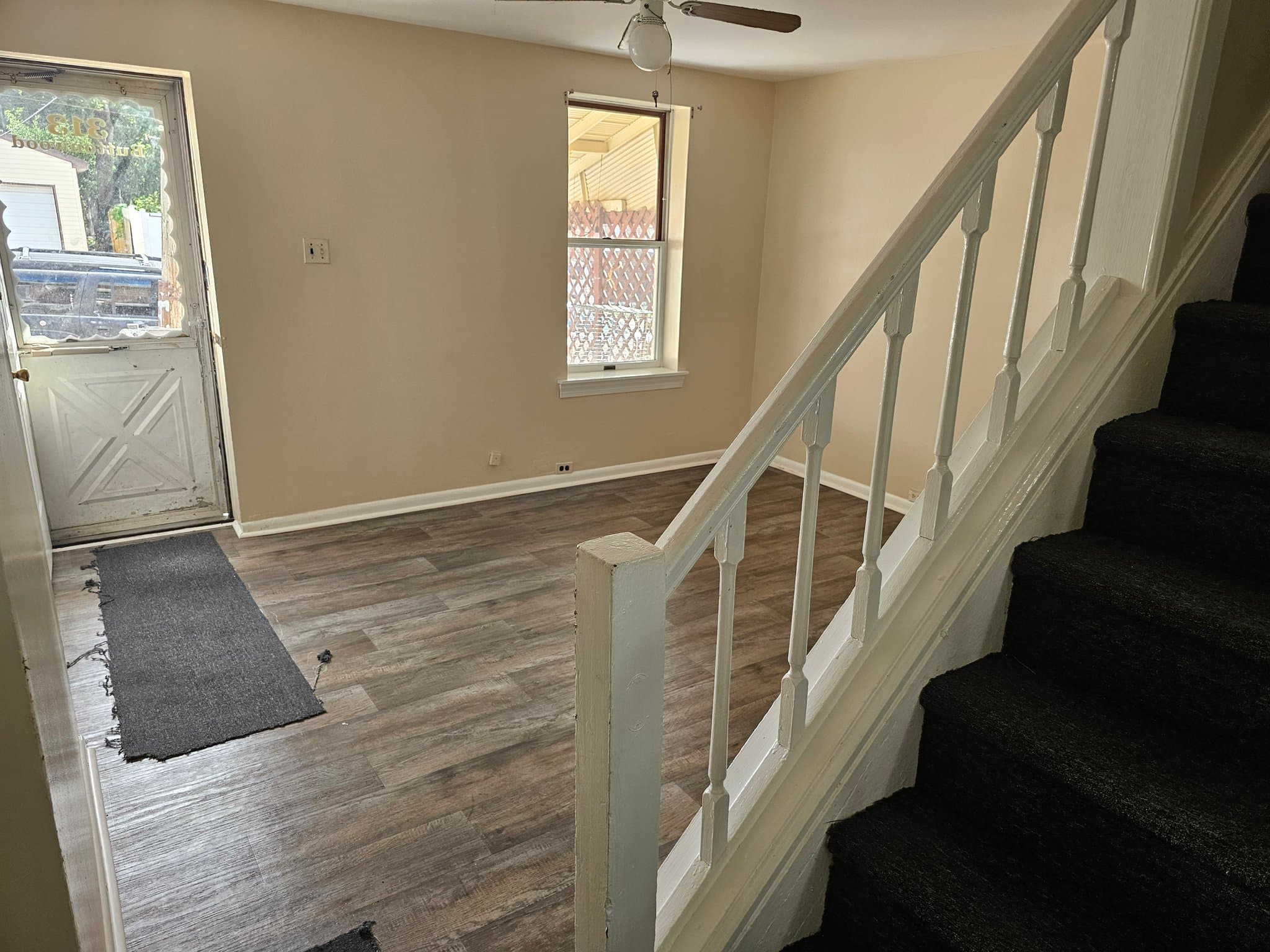 Norristown Townhome: 313 Buttonwood St