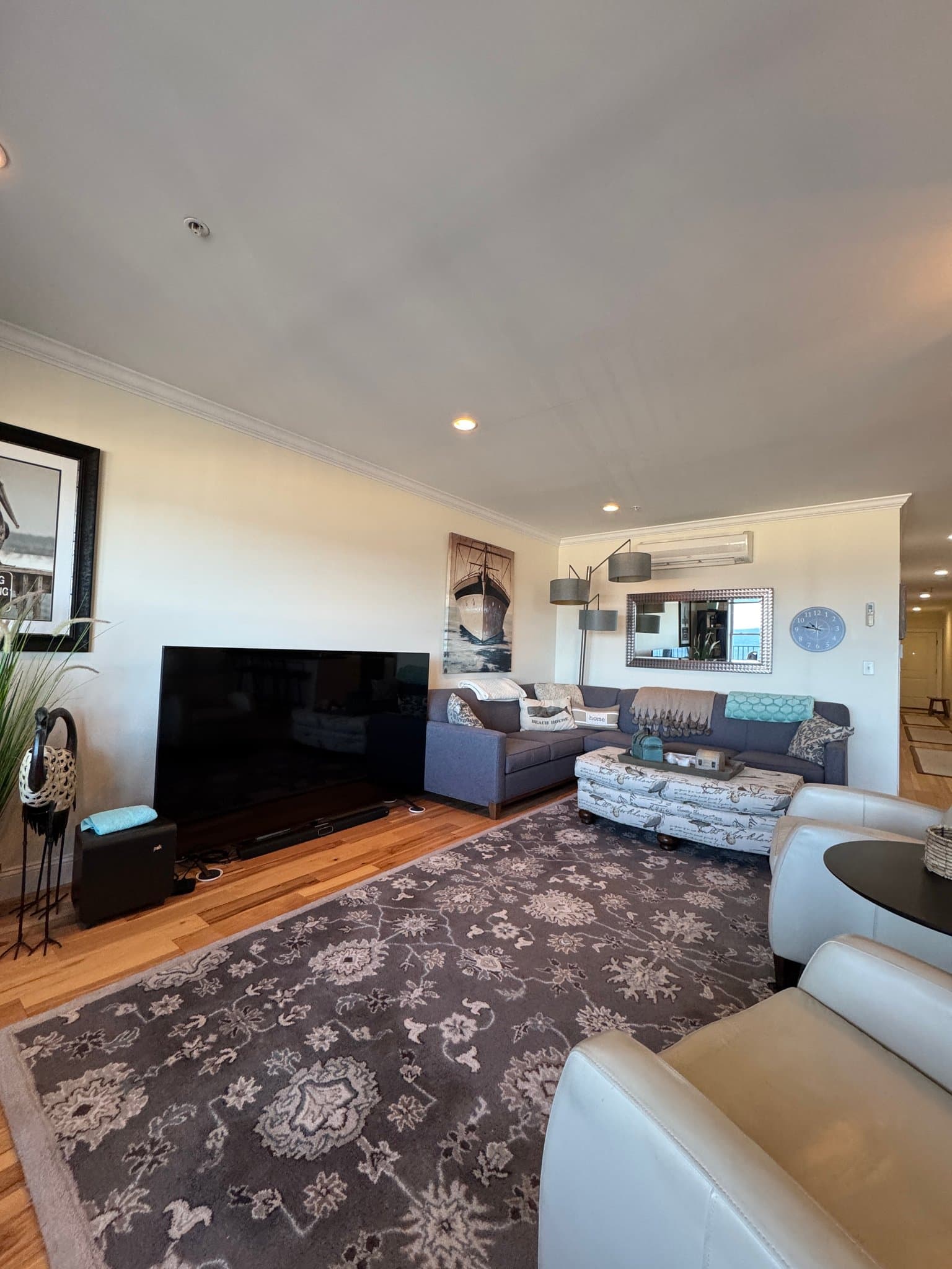 Hampton Condo: 339 Ocean Blvd