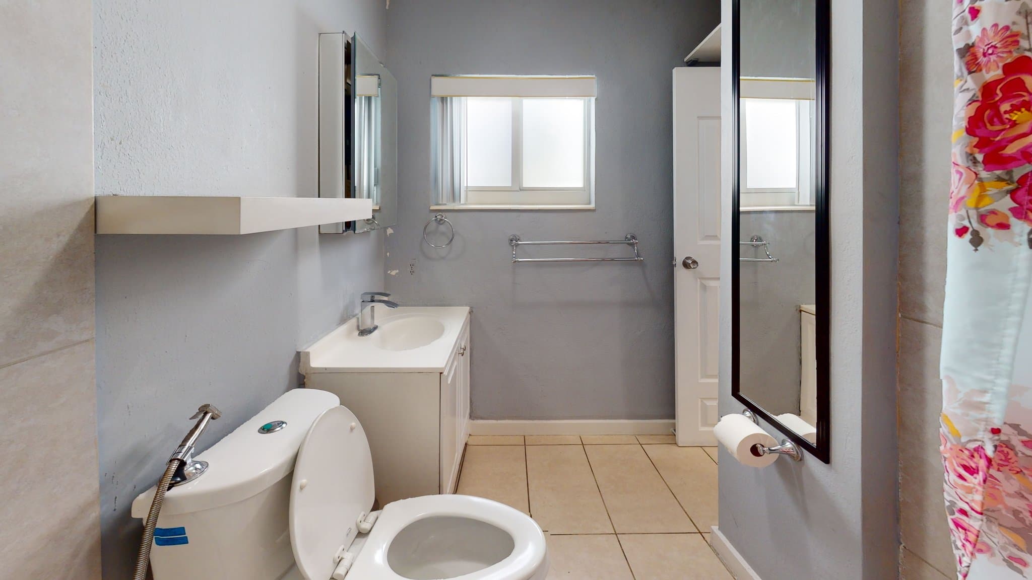 Miami Single Room: 3097 NW 102nd St