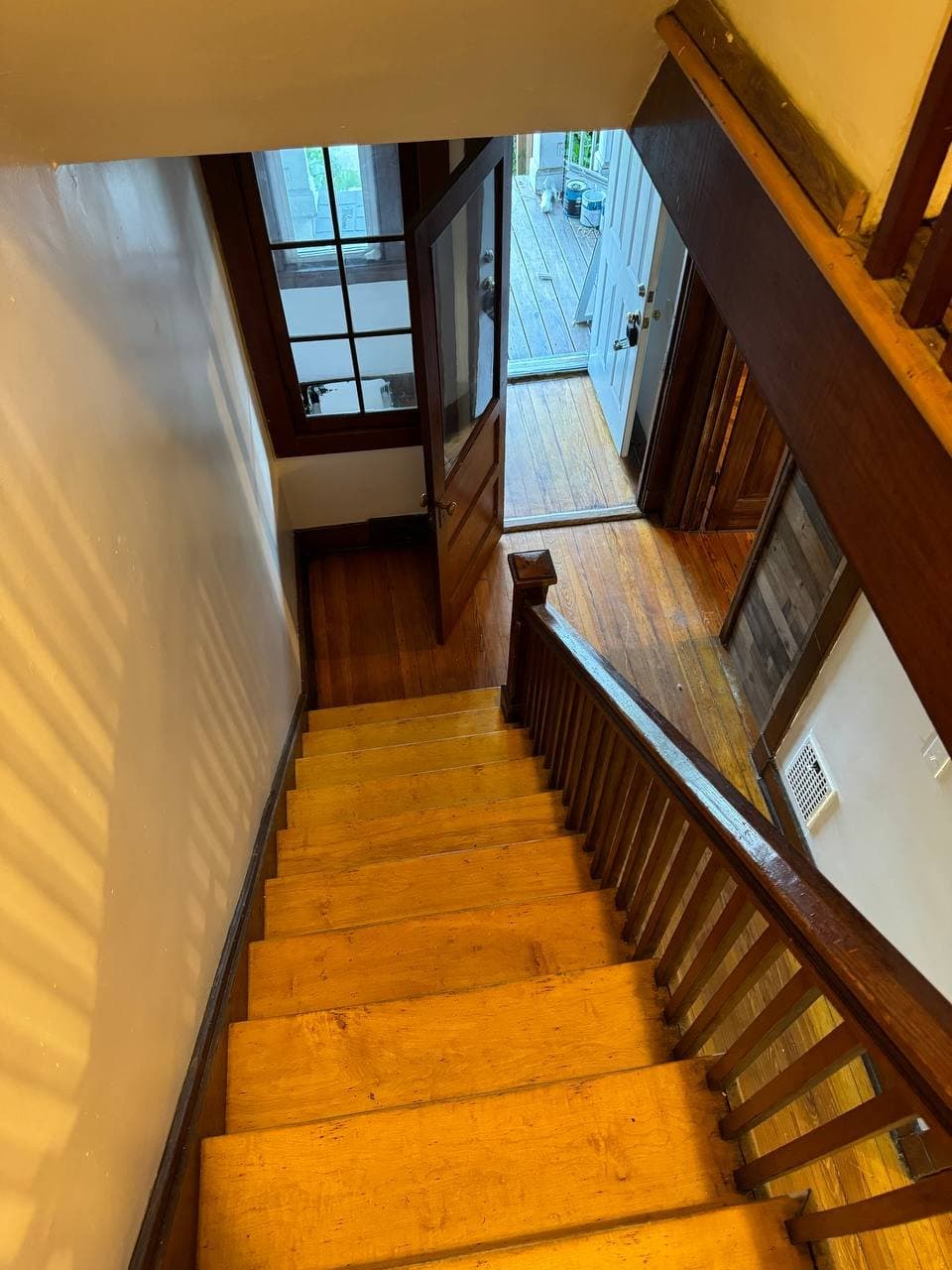 Bridgeport Townhome: 317 East Ave