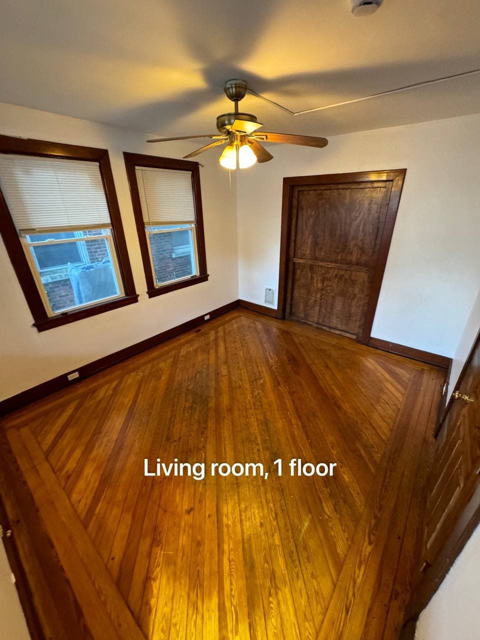 Bridgeport Townhome: 317 East Ave