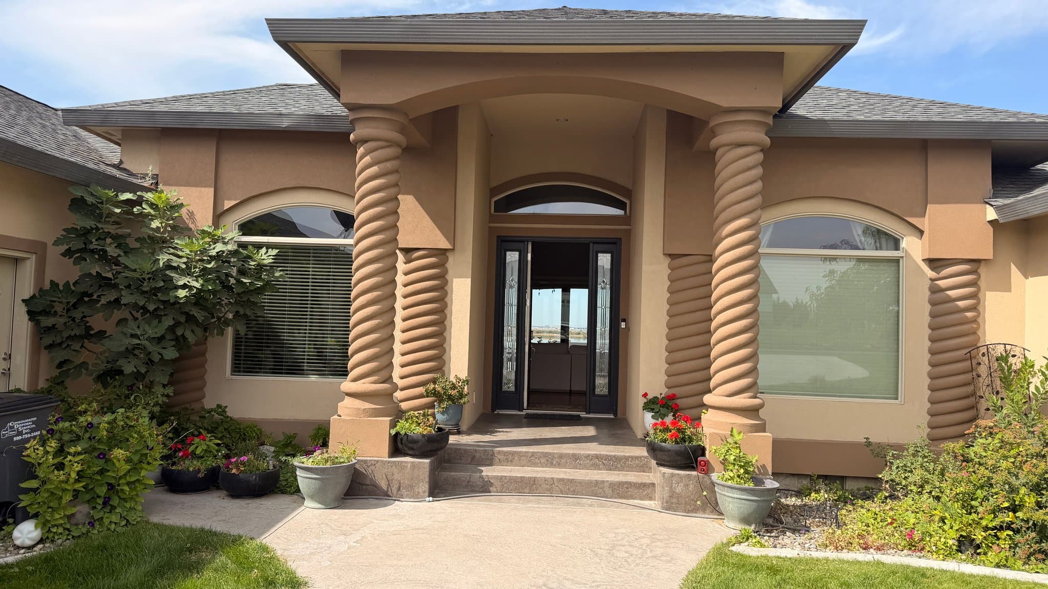 Moeses Lake House: 8180 Dune Lake Rd