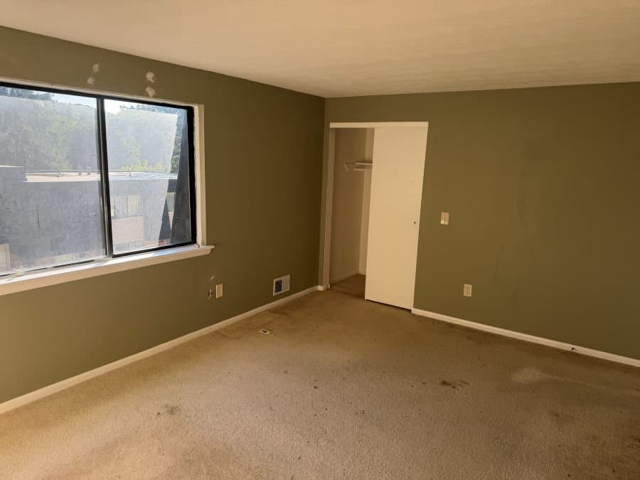 Penfield Condo: 148 Penn Lane