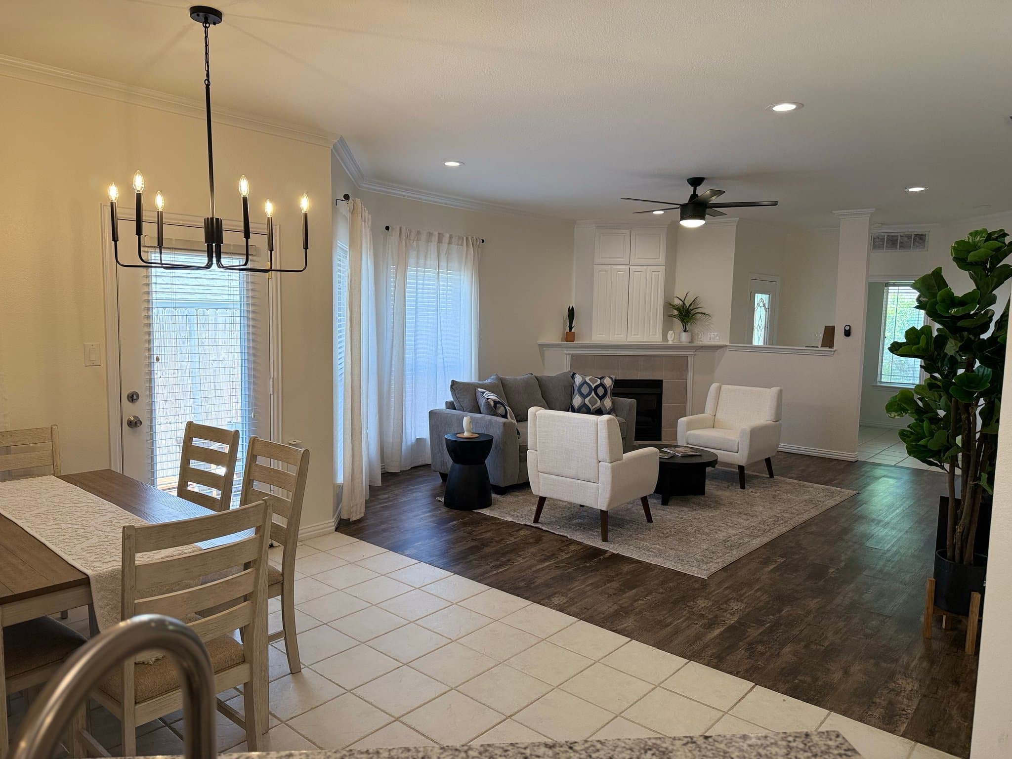 Arlington Single Room: 4610 Oak Club Dr