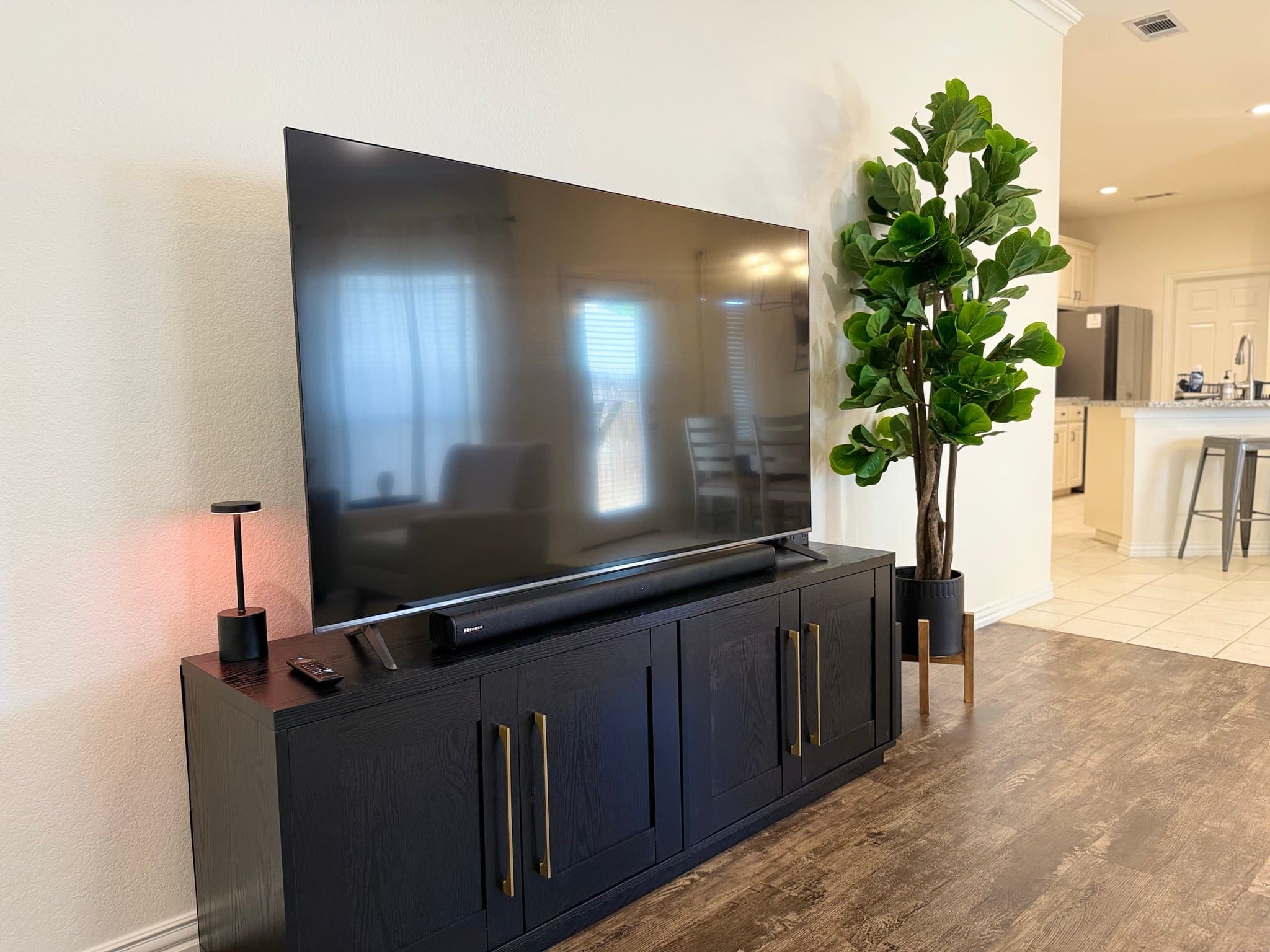 Arlington Single Room: 4610 Oak Club Dr