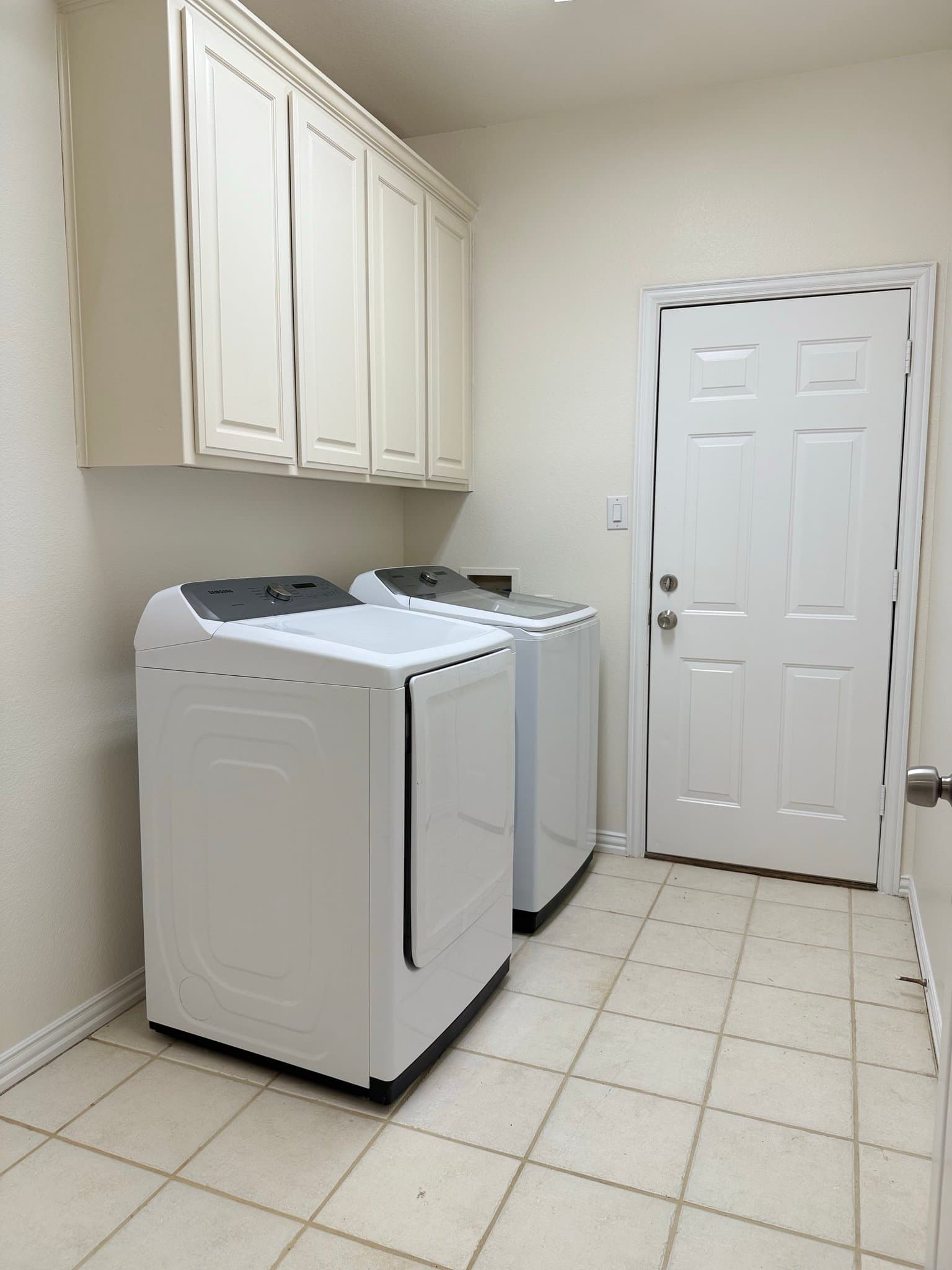 Arlington Single Room: 4610 Oak Club Dr