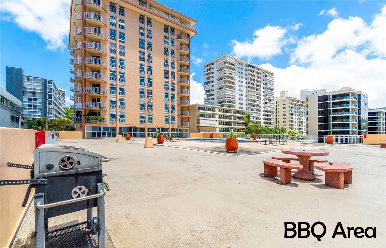 Honolulu Condo: 1031 Maunaihi Place