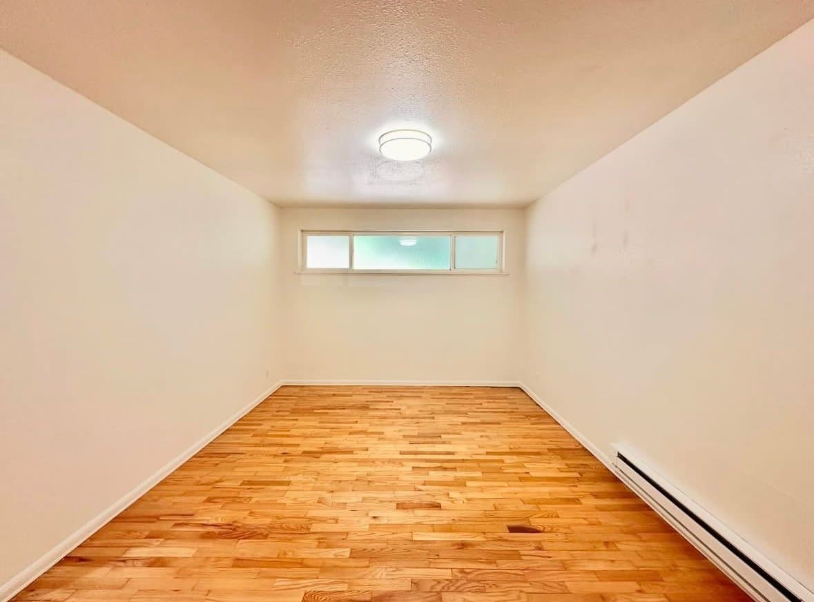 Seattle Apartment: 5101 Ravenna Ave NE