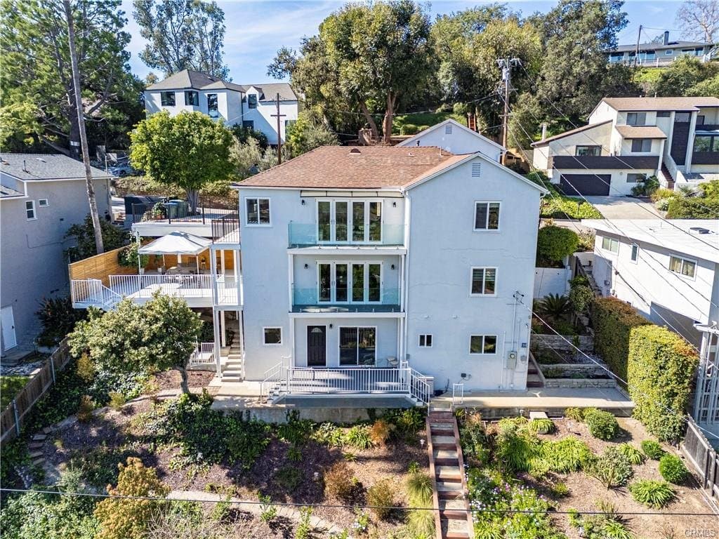 Pasadena Townhome: 332 Anita Dr