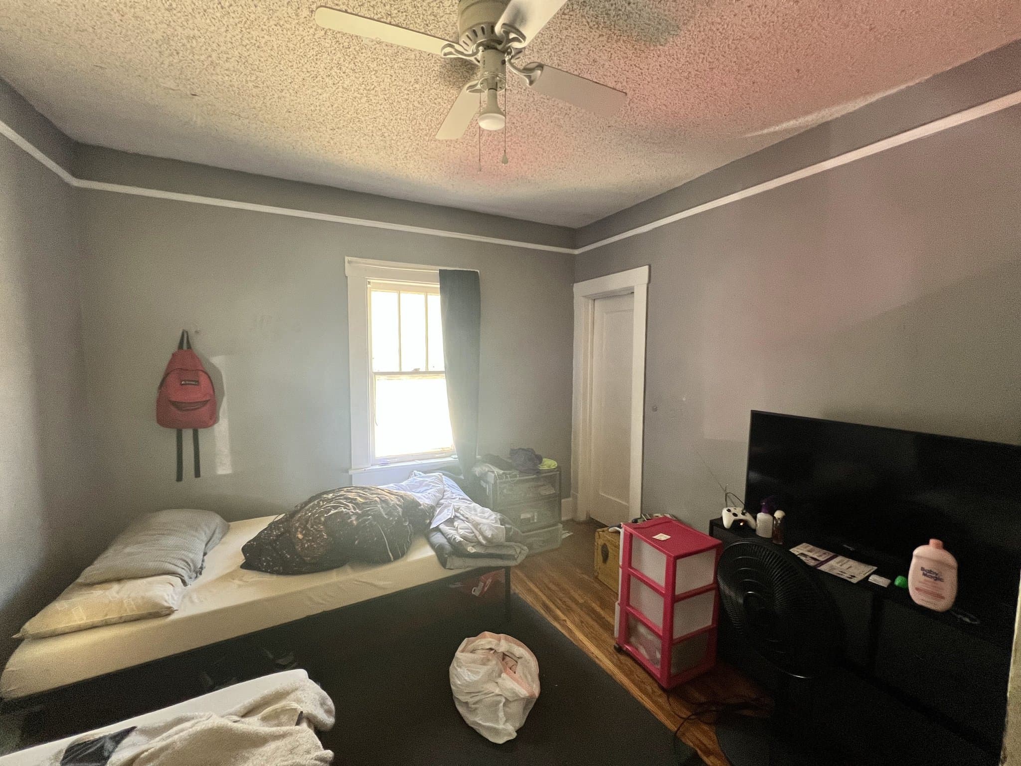 Decatur House: 1258 E Division St