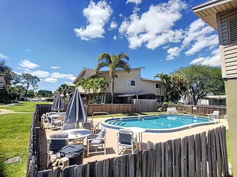 Merritt Island Condo: 516 South Plumosa Street,