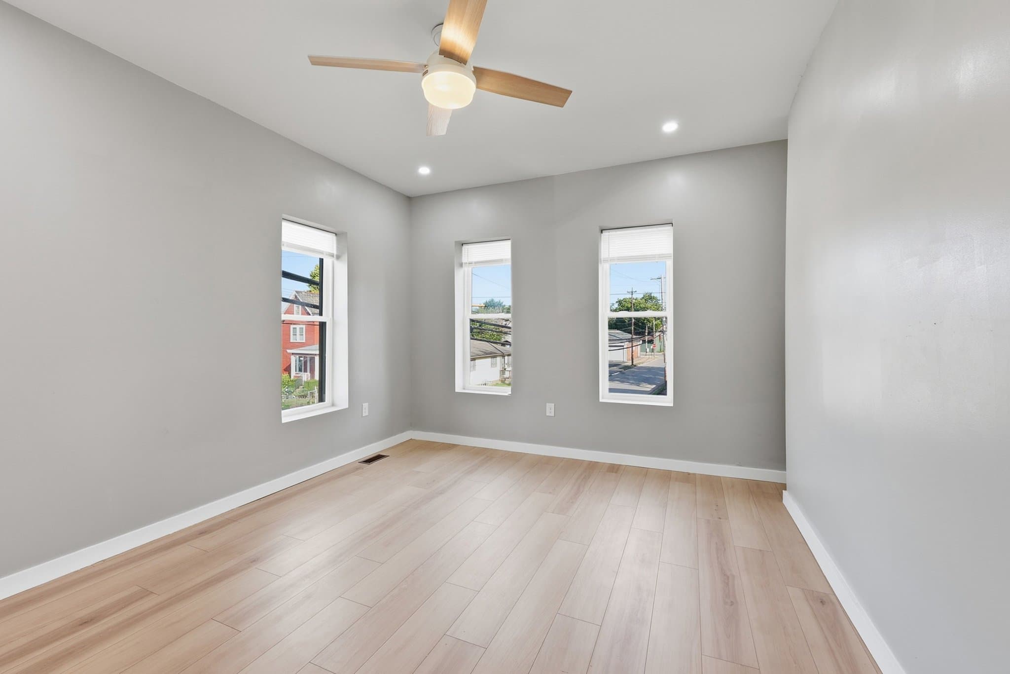 Columbus Multiplex: 775-777 Bellows Ave