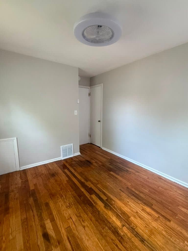 Maple Heights House: 15811 Maplewood Avenue