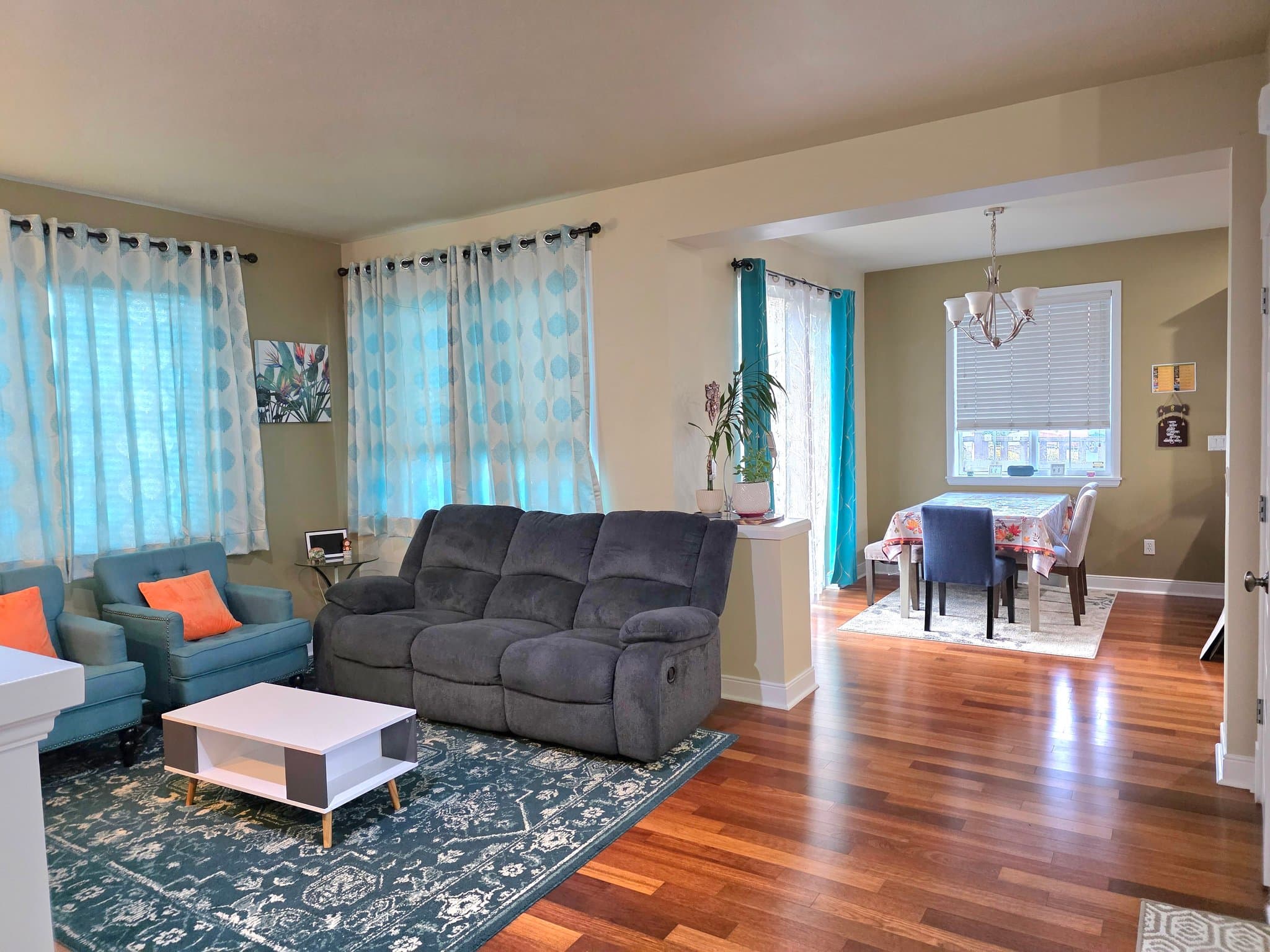 Bothell House: 18320 36th Ave SE