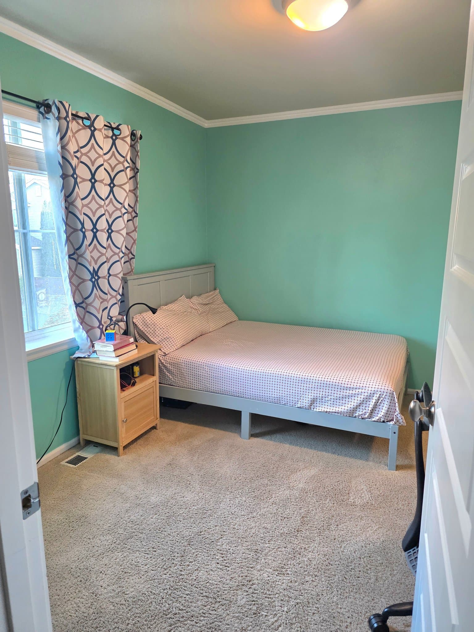 Bothell House: 18320 36th Ave SE