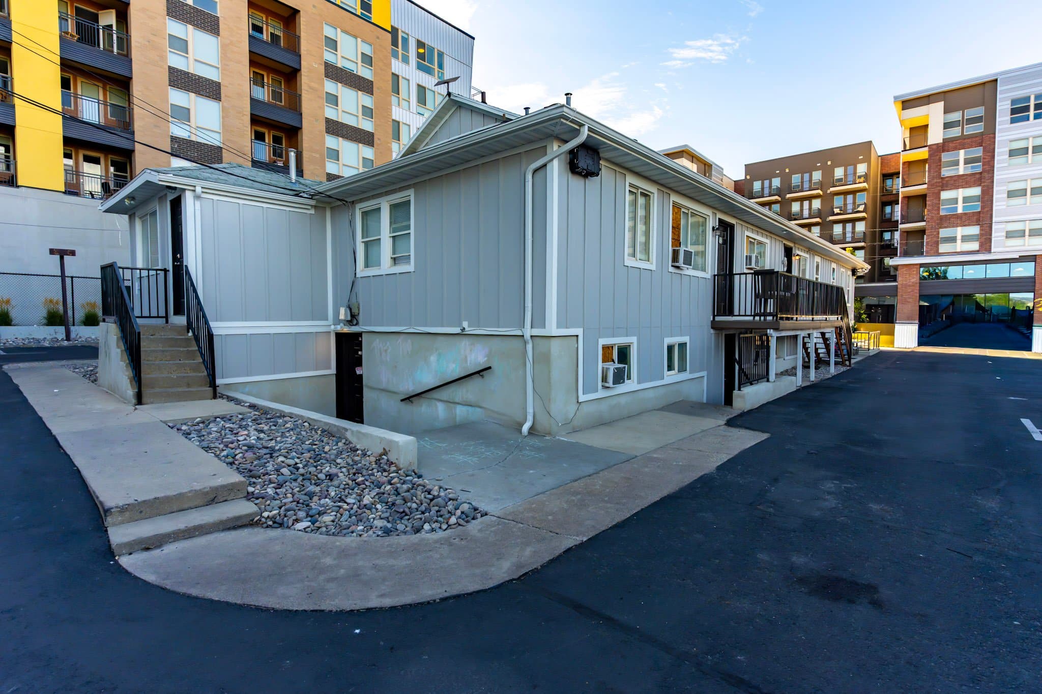 Millcreek Condo: 1291 E Villa Vista