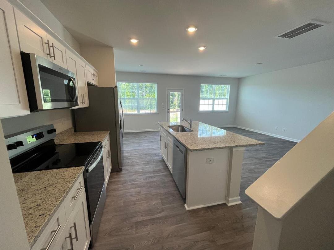 Greensboro Townhome: 1112 Broholmer Ln Greensboro, NC 27405