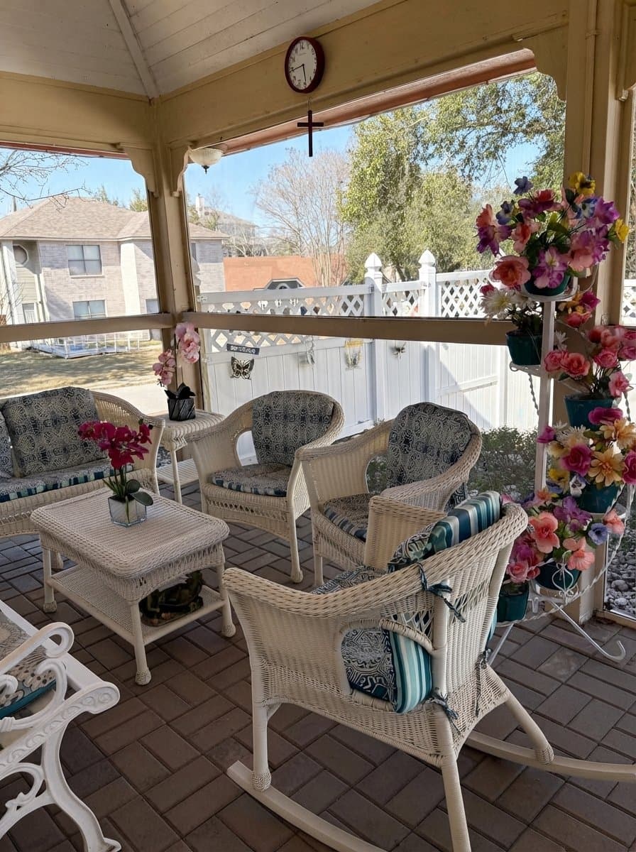 San Antonio Single Room: 14758 Hillside Ridge Dr.