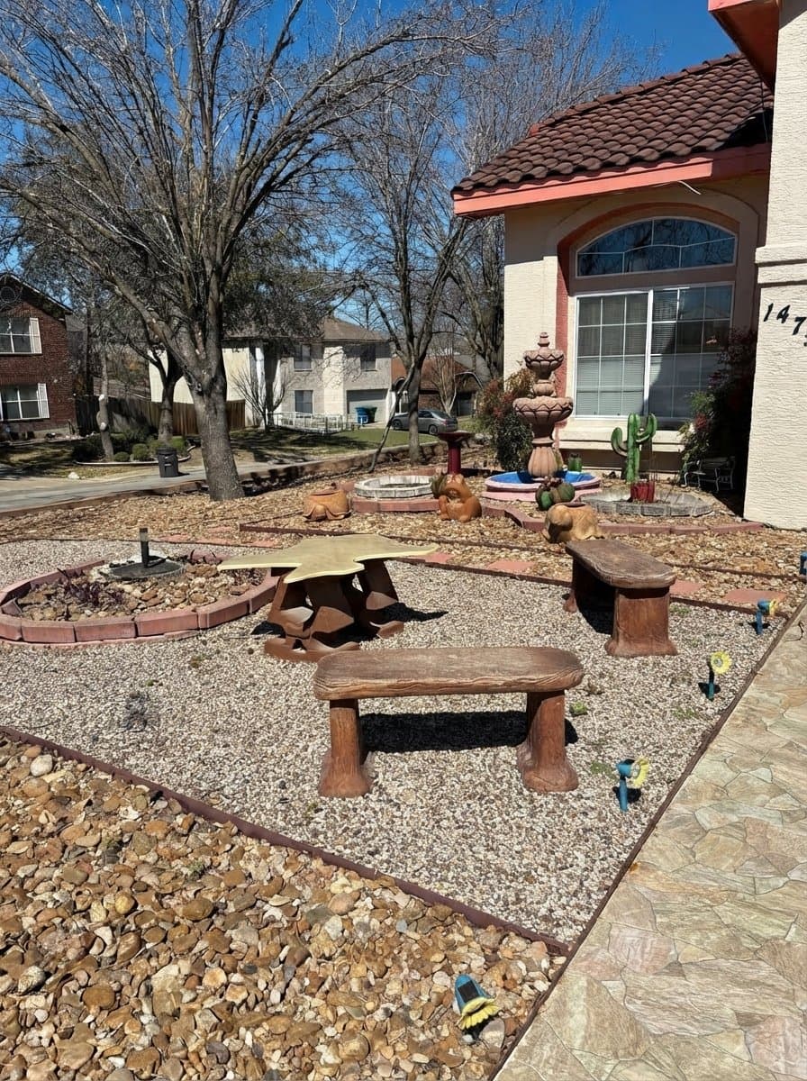 San Antonio Single Room: 14758 Hillside Ridge Dr.