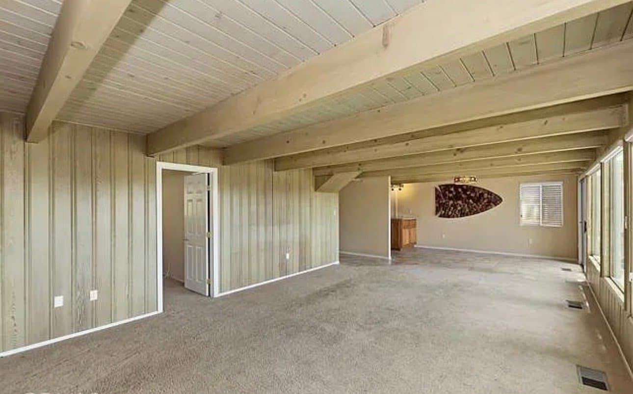 Lake Arrowhead House: 945 N Hospital Rd