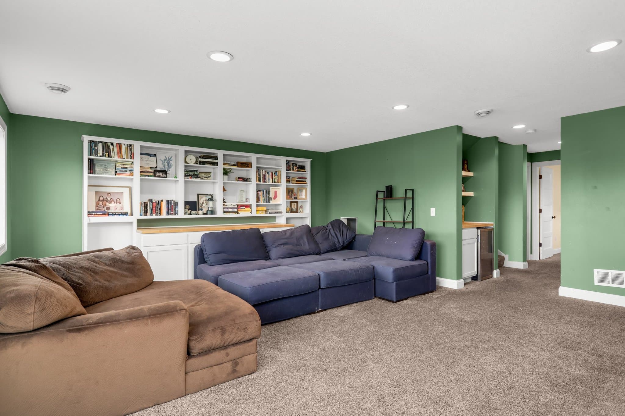 Forest Lake House: 7790 244th St