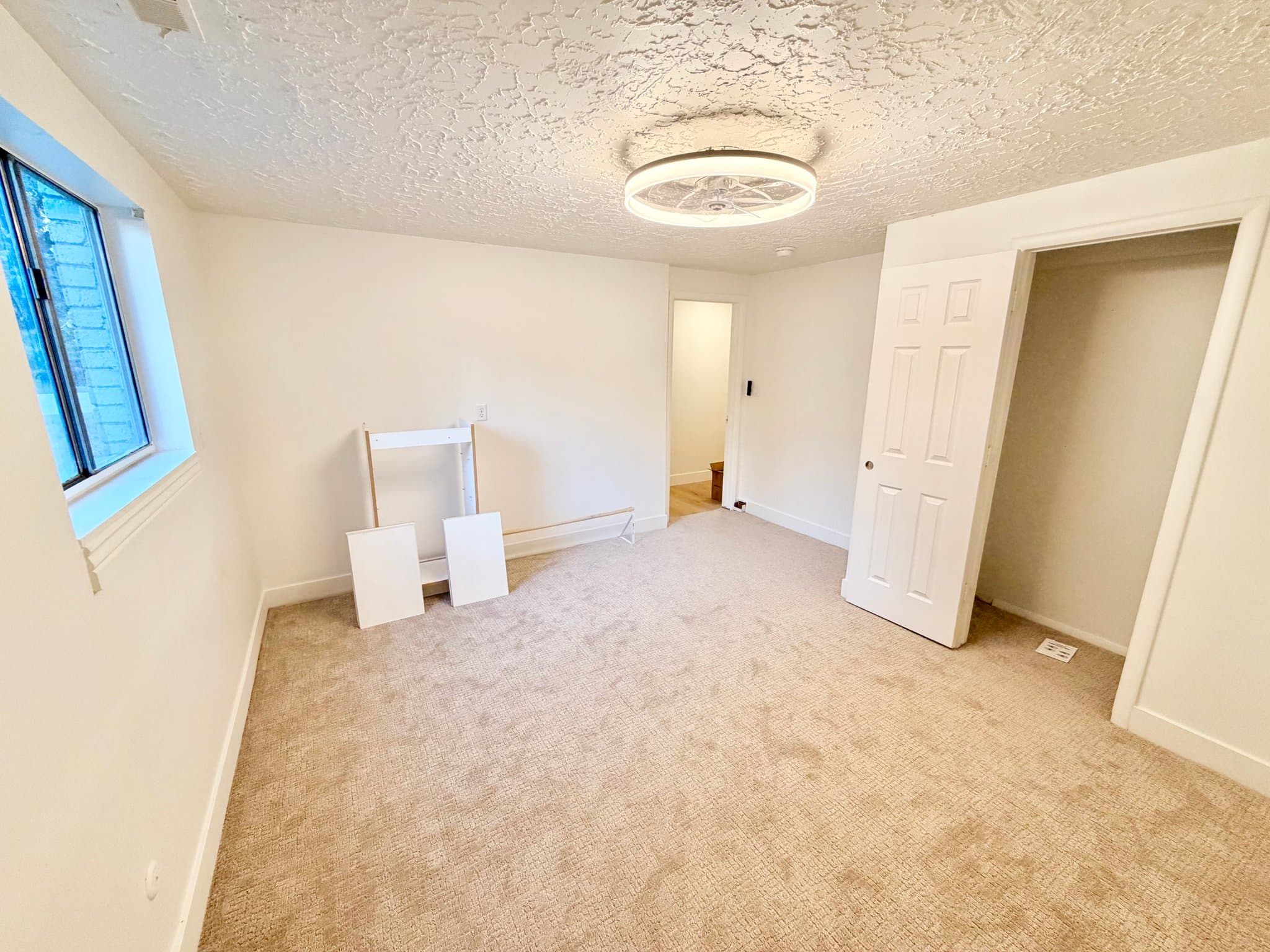 Sandy Single Room: 1780 Julho St