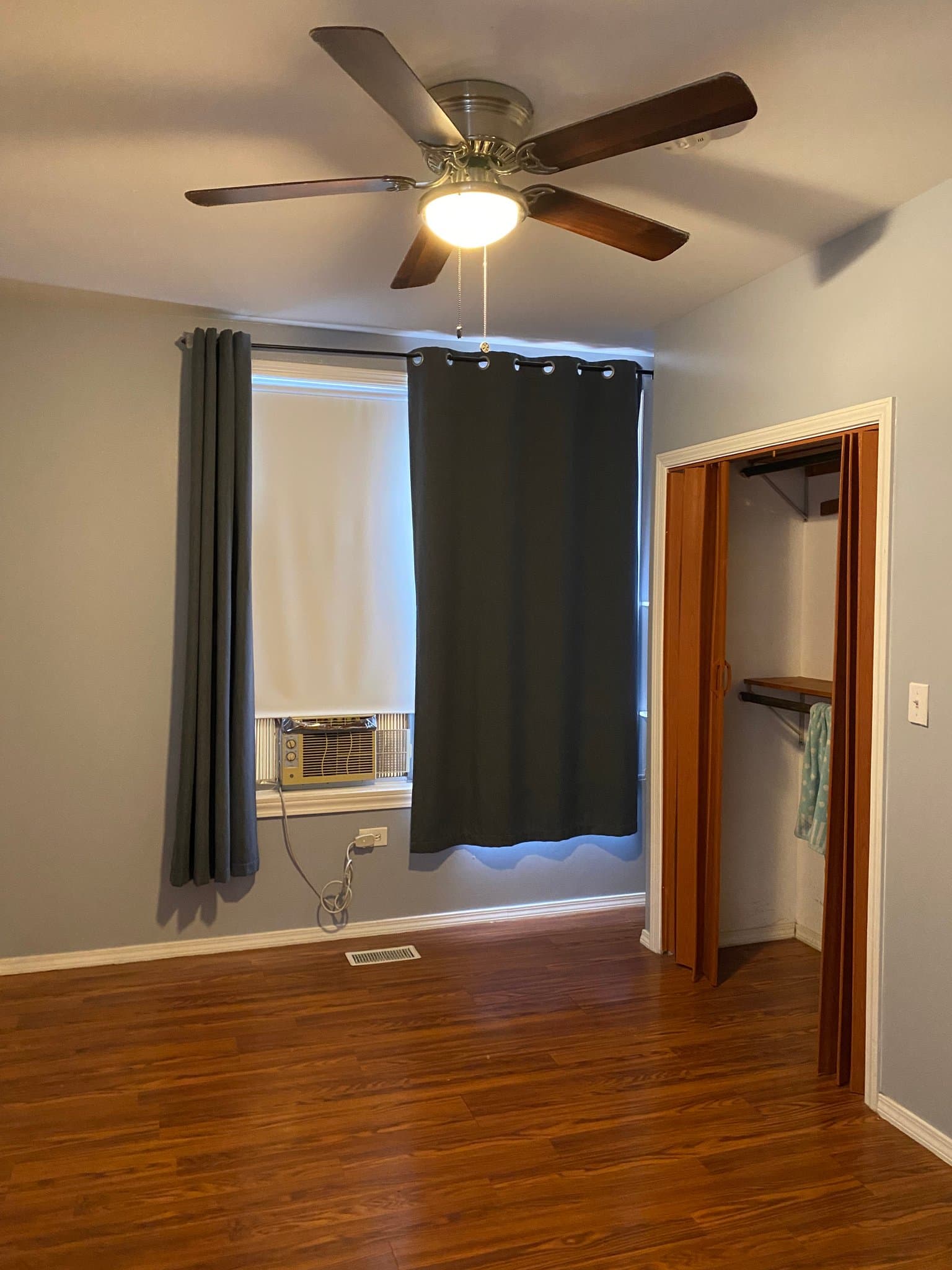 Chicago Condo: 2954 S Haynes Ct