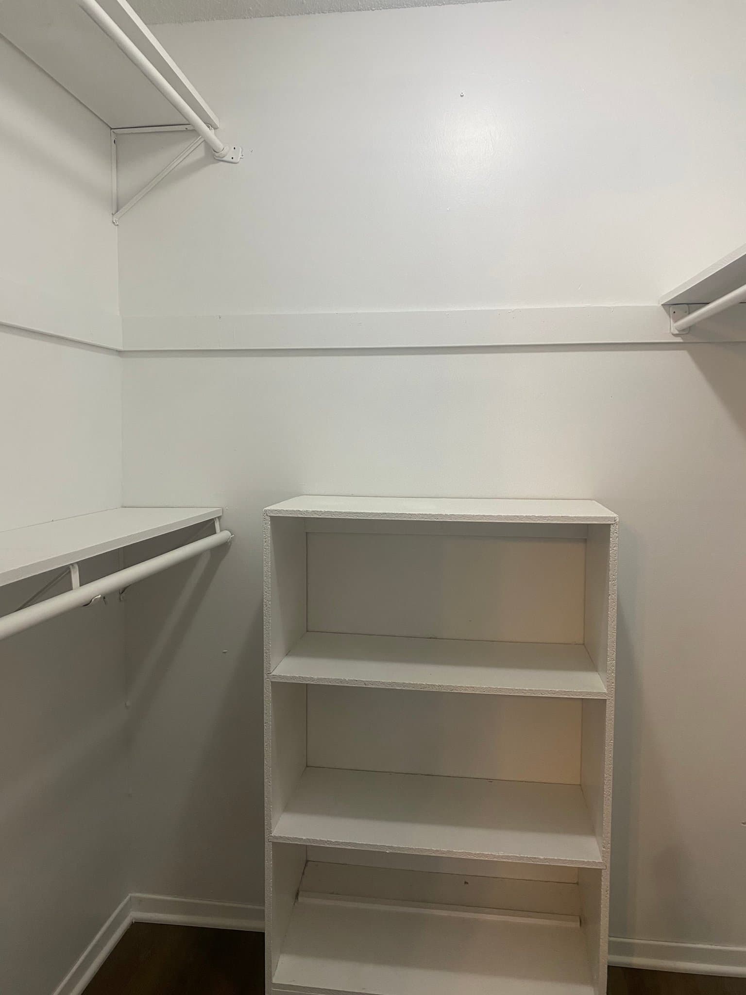 Memphis Apartment: 3945 Macon Rd