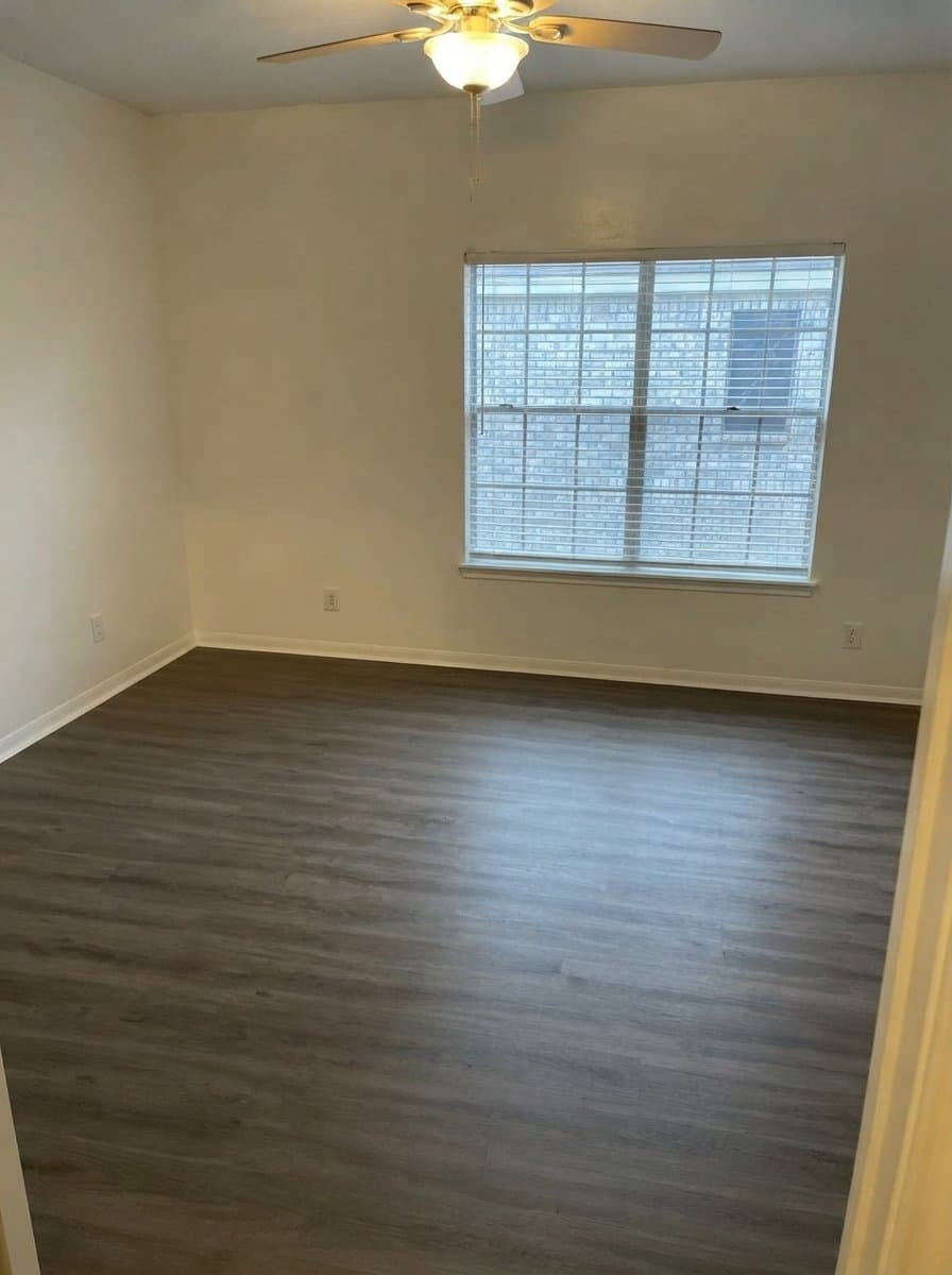 Houston Townhome: 7300 Regency Square Ct