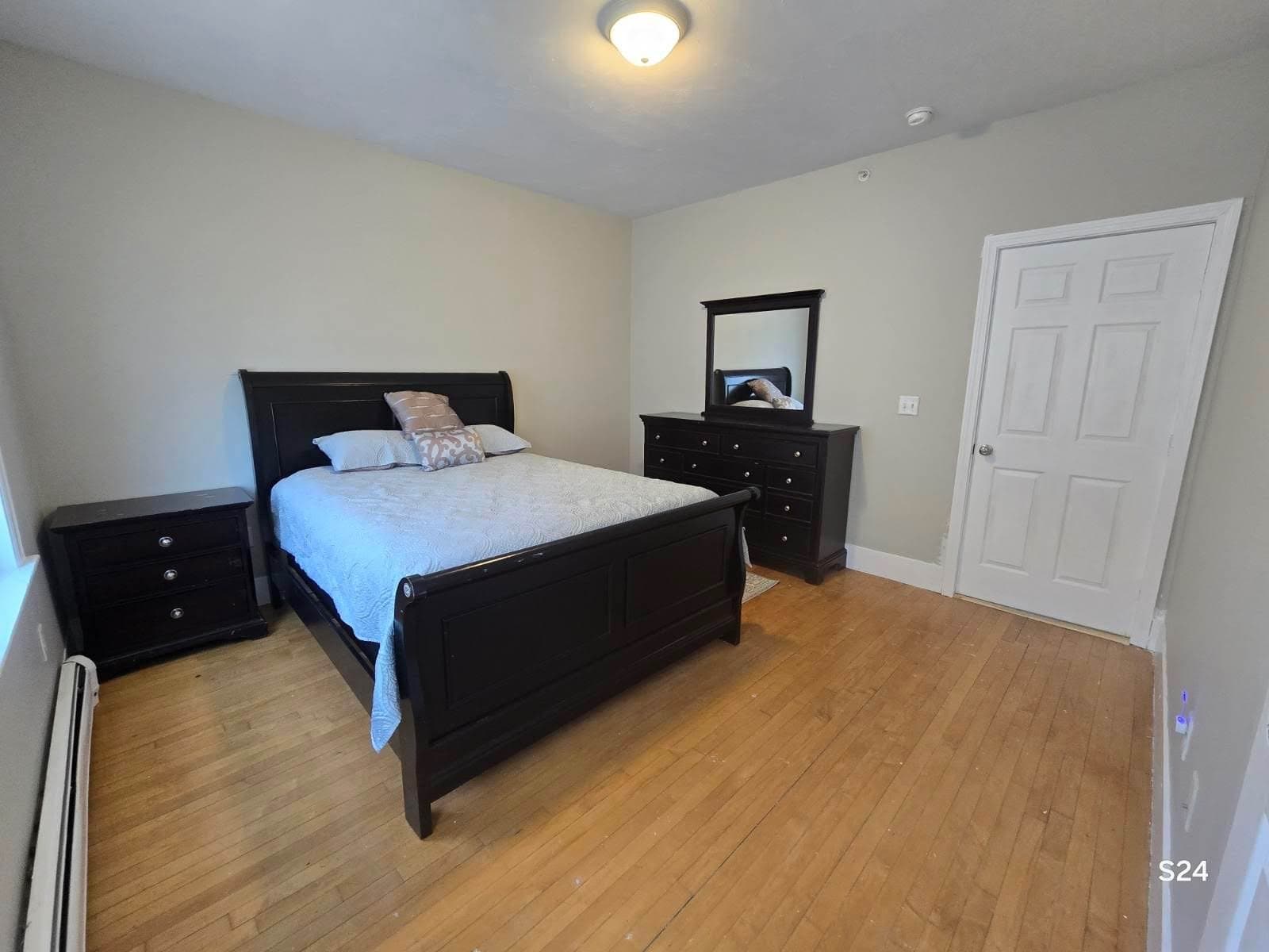 Worcester Single Room: 24 Suffield Street