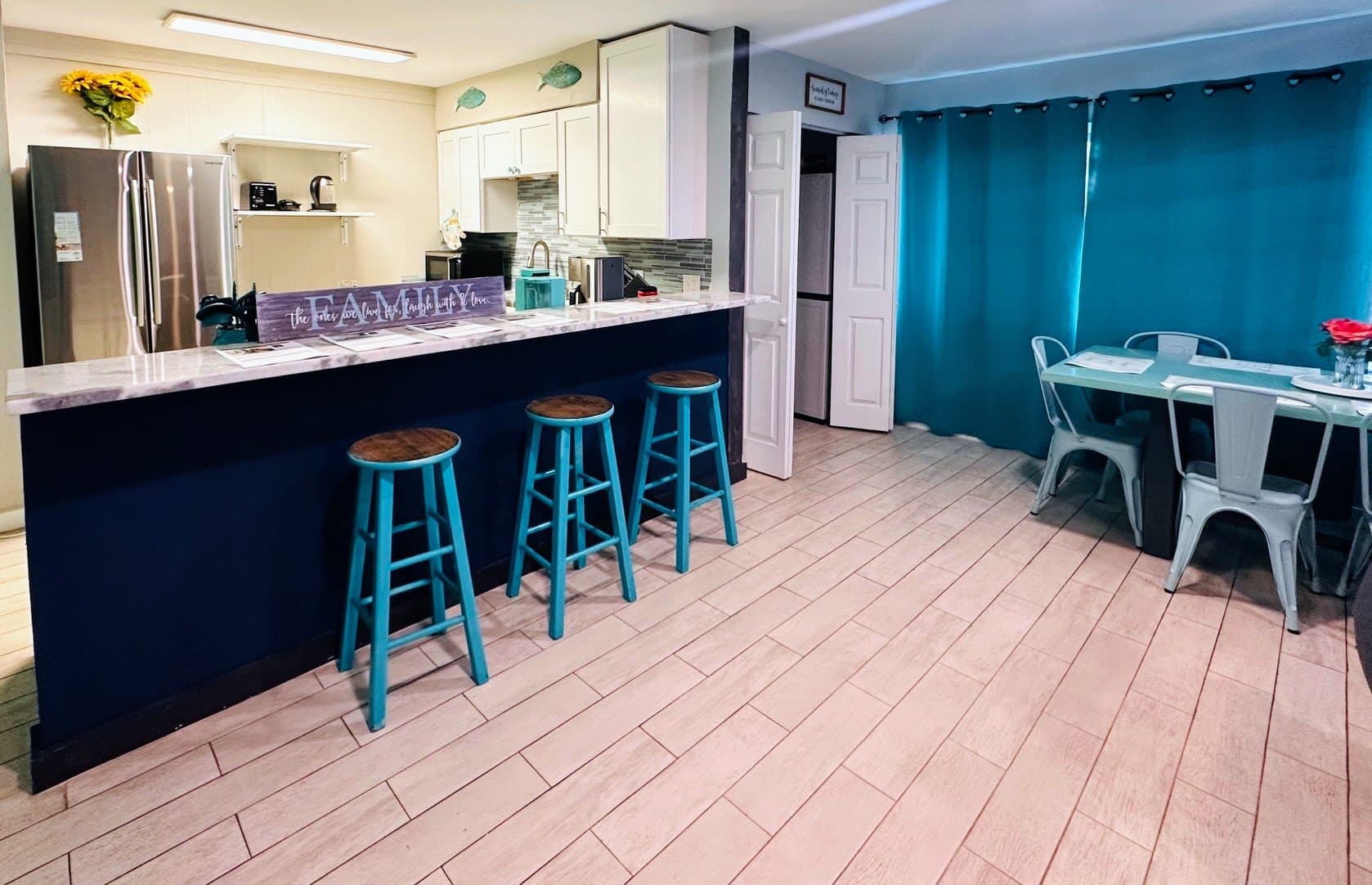 Destin Apartment: 4000 Gulf Terrace Dr