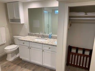 Oak Park Single Room: 21930 Whitmore St.