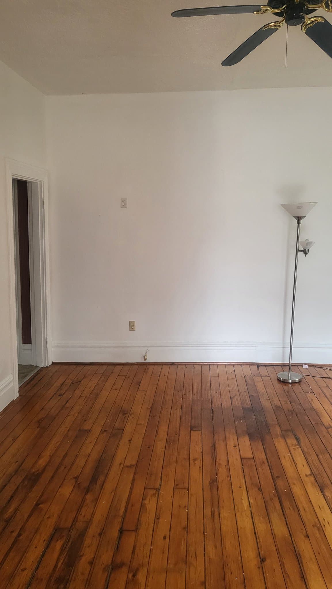 East Mckeesport Apartment: 1130 Broadway