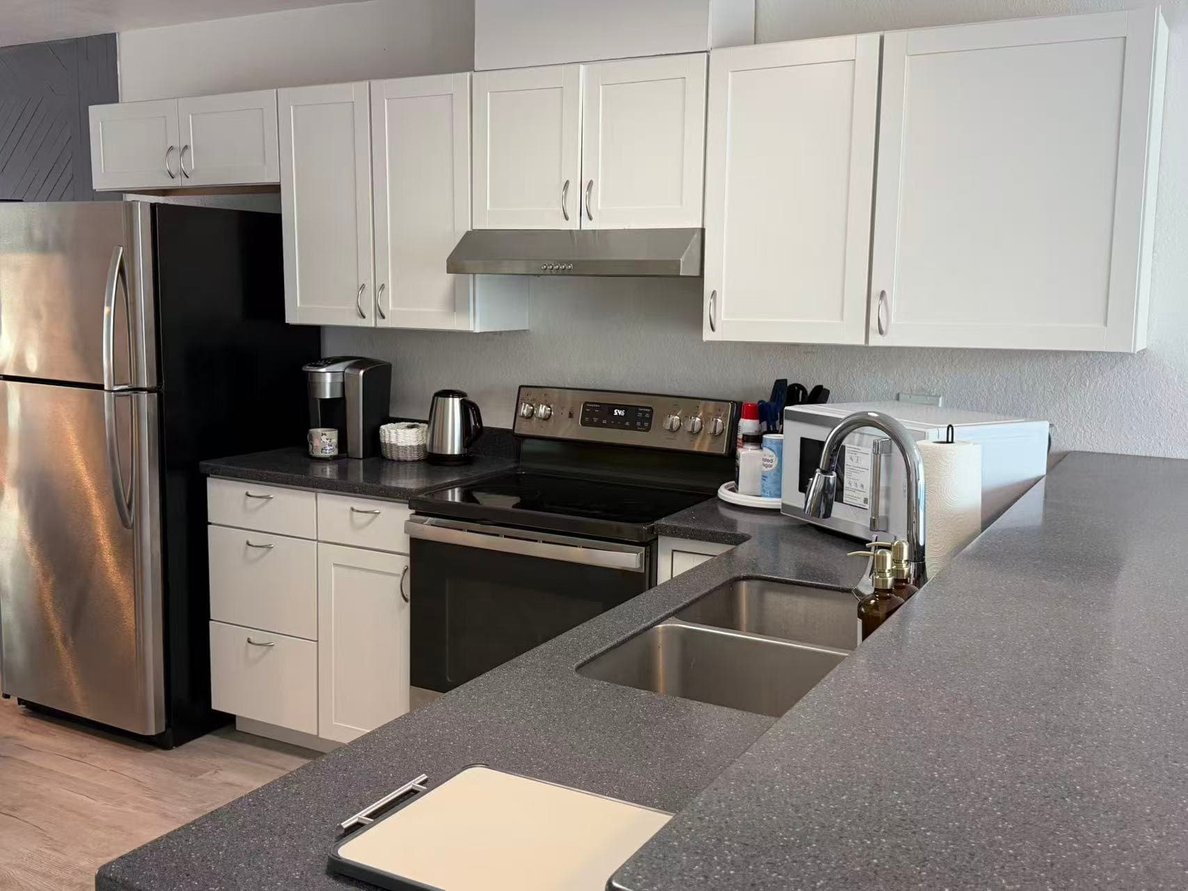 Anchorage Townhome: 4011 turnagain blvd E