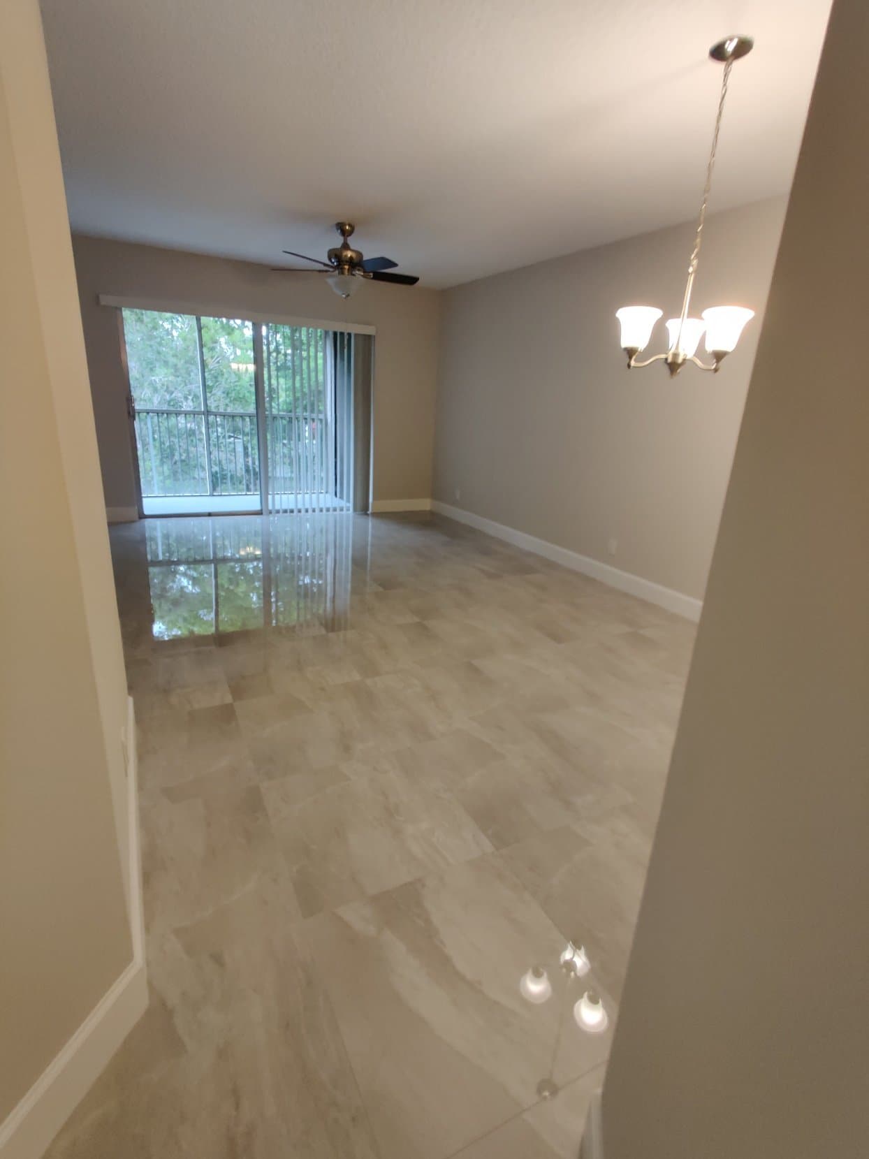 CORAL SPRINGS Condo: 8750 ROYAL PALM BLVD