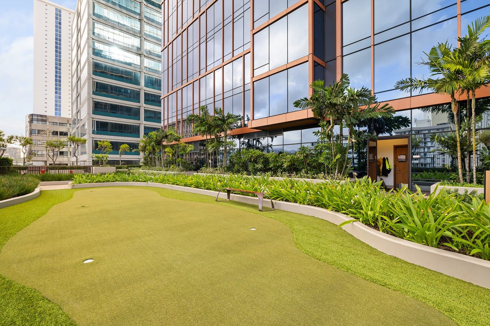 Honolulu Condo: 1555 Kapiolani Blvd.,