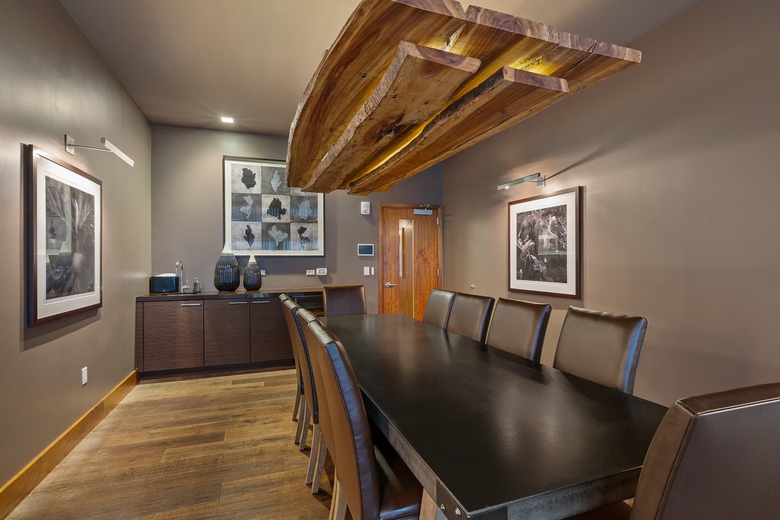 Honolulu Condo: 1555 Kapiolani Blvd.,