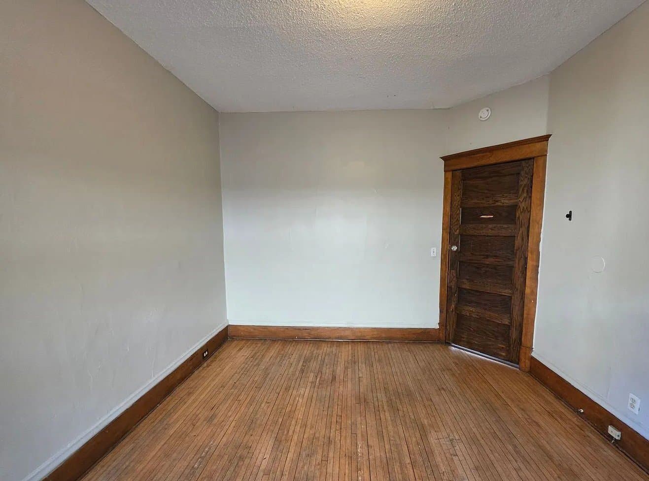 Minneapolis Multiplex: 1414 Golden Valley Rd