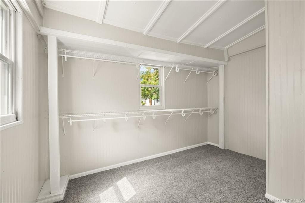 Jeffersonville House: 904 Fulton Street