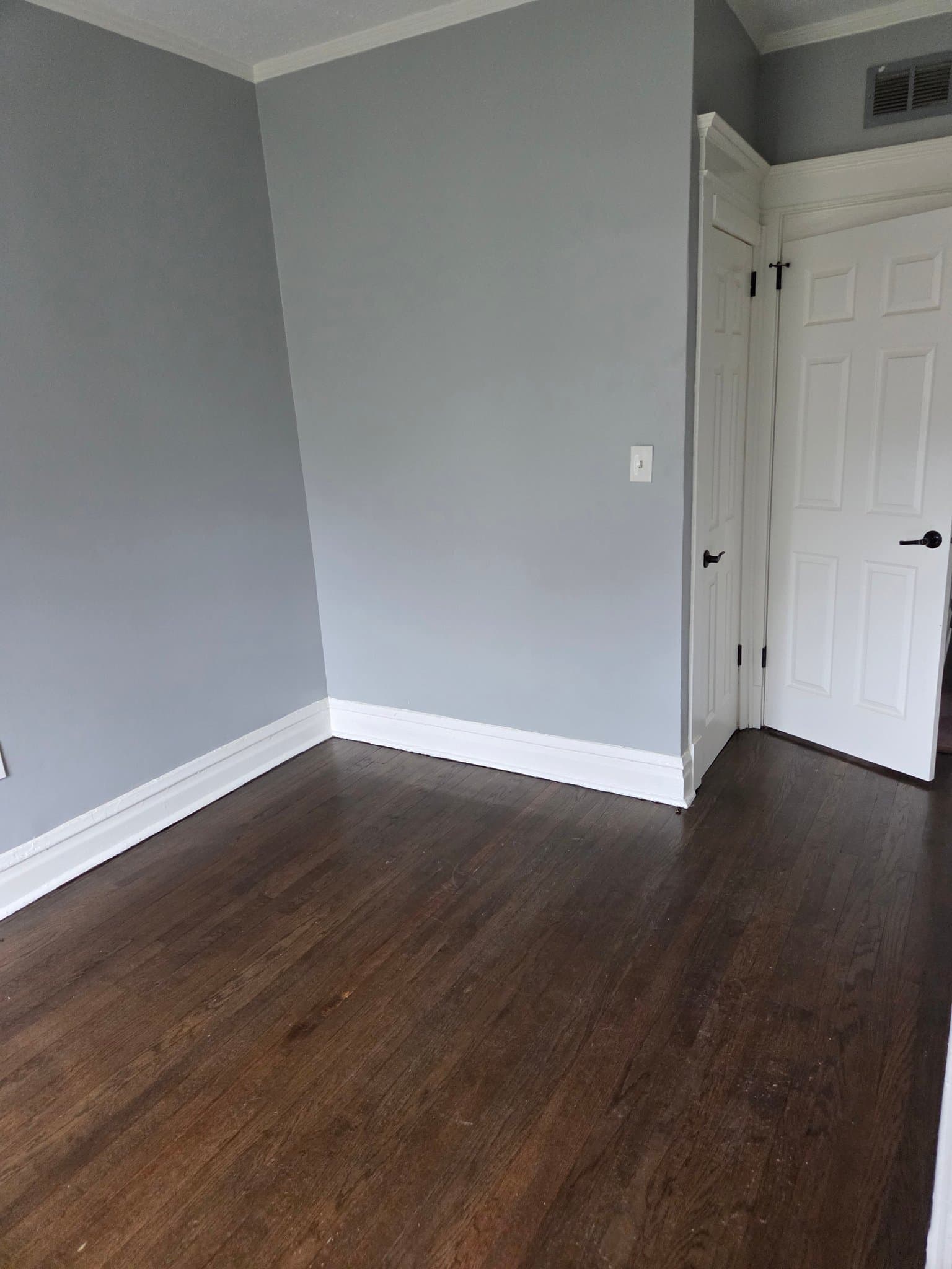 Chicago Apartment: 1843-45 West 54th Street