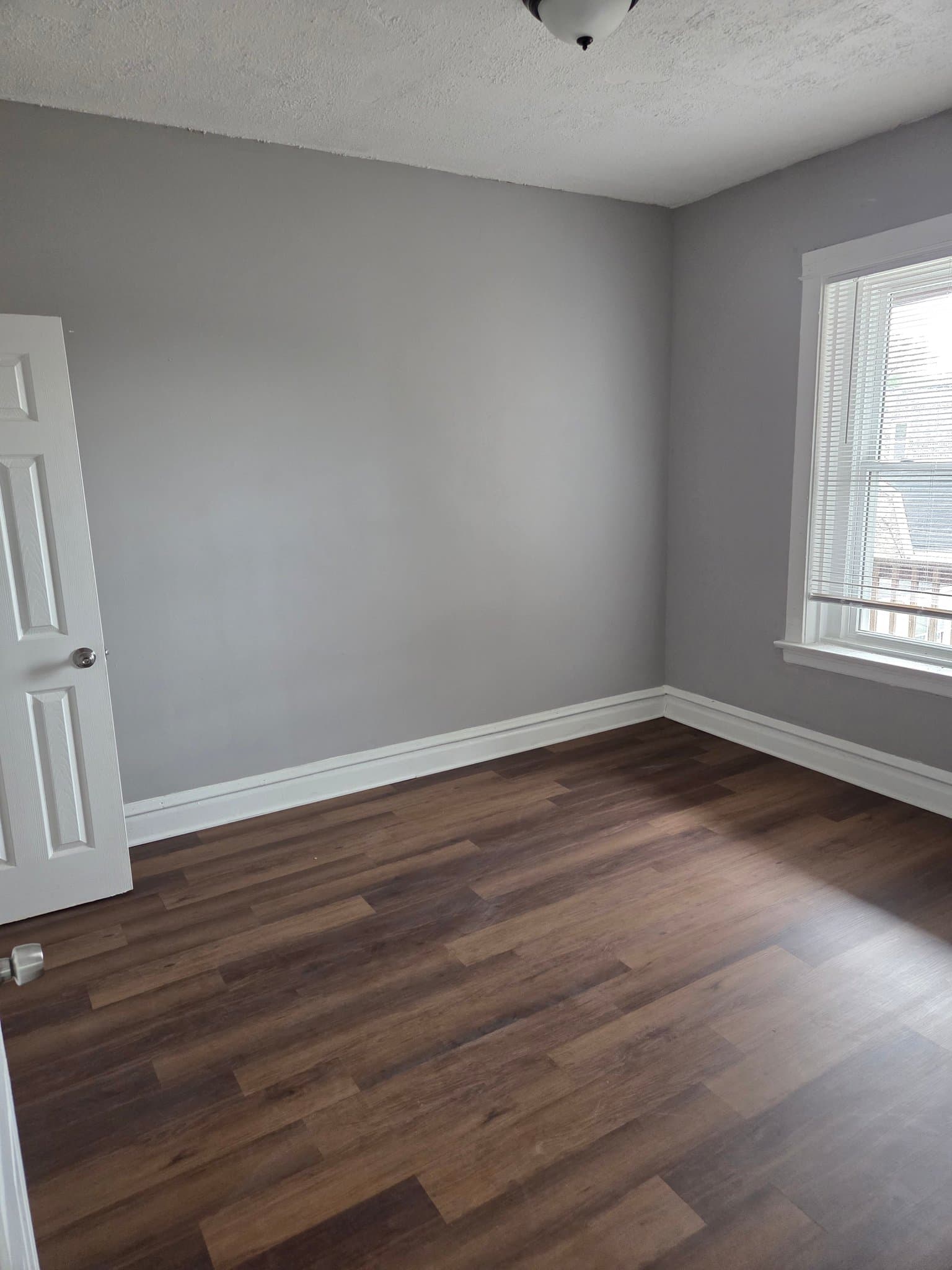 Chicago Apartment: 1843-45 West 54th Street