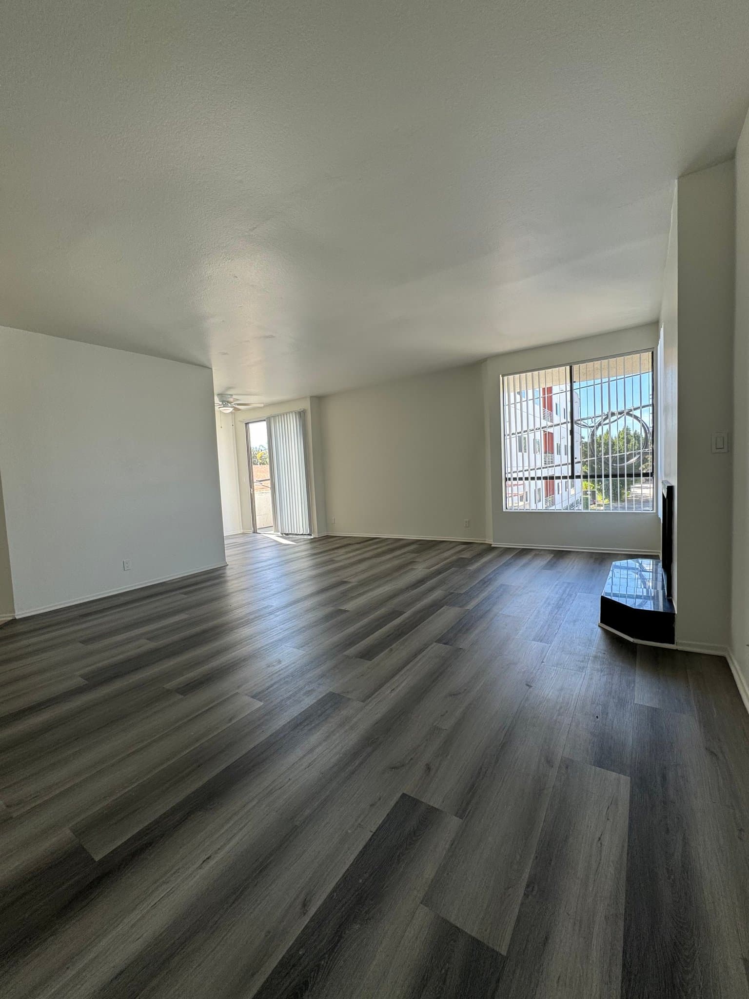 Studio City Condo: 4343 Whitsett Ave