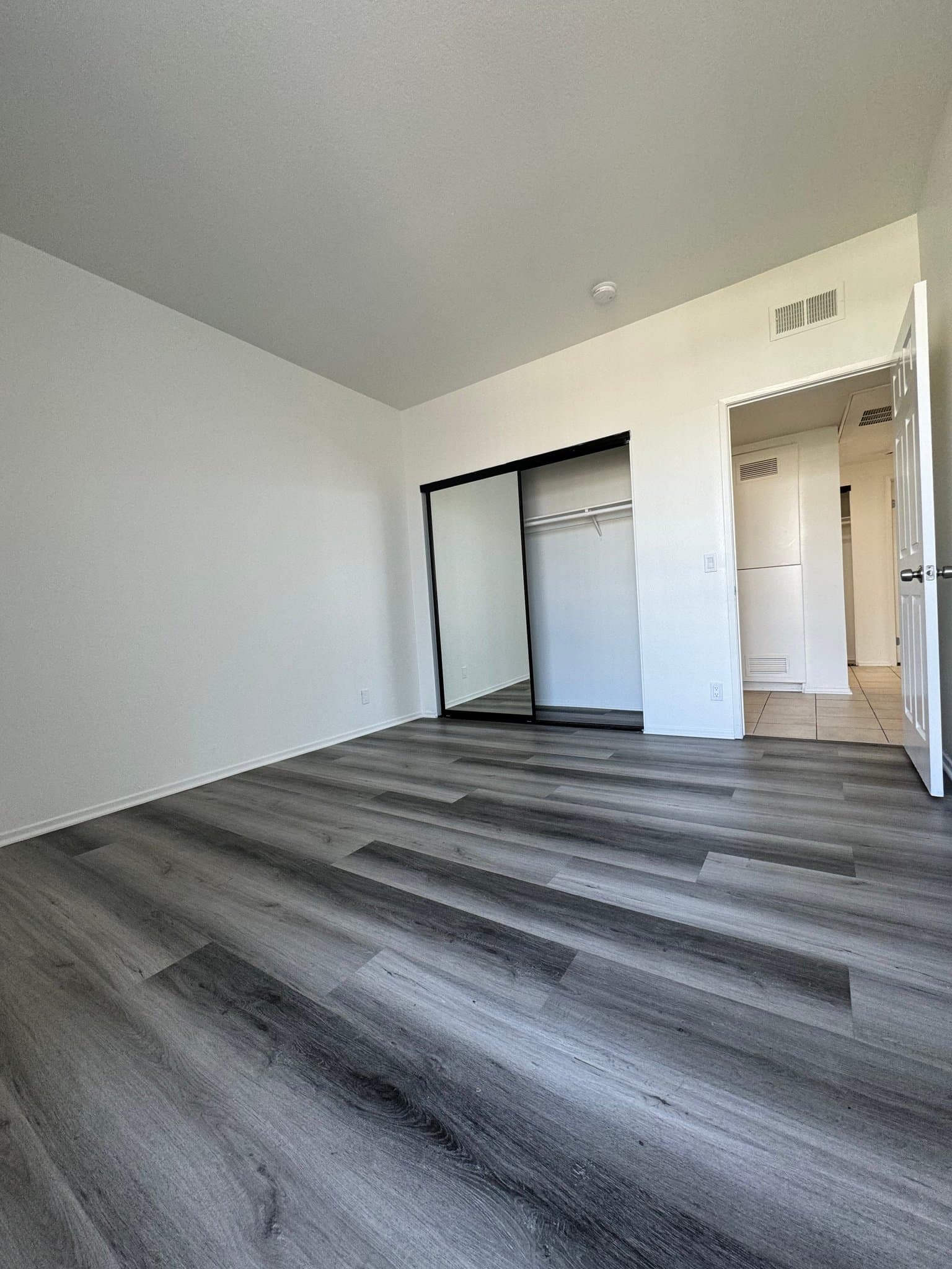 Studio City Condo: 4343 Whitsett Ave