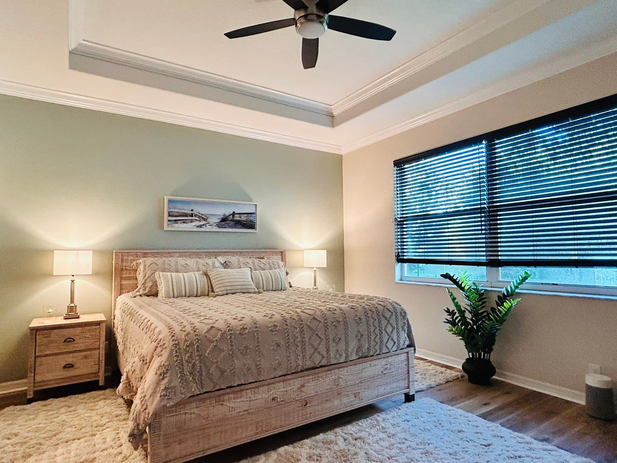 Largo House: 655 14th St NW