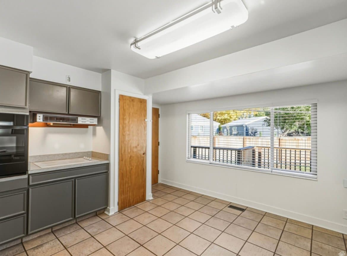 Salt Lake City Single Room: 2036 E Highland View Circle