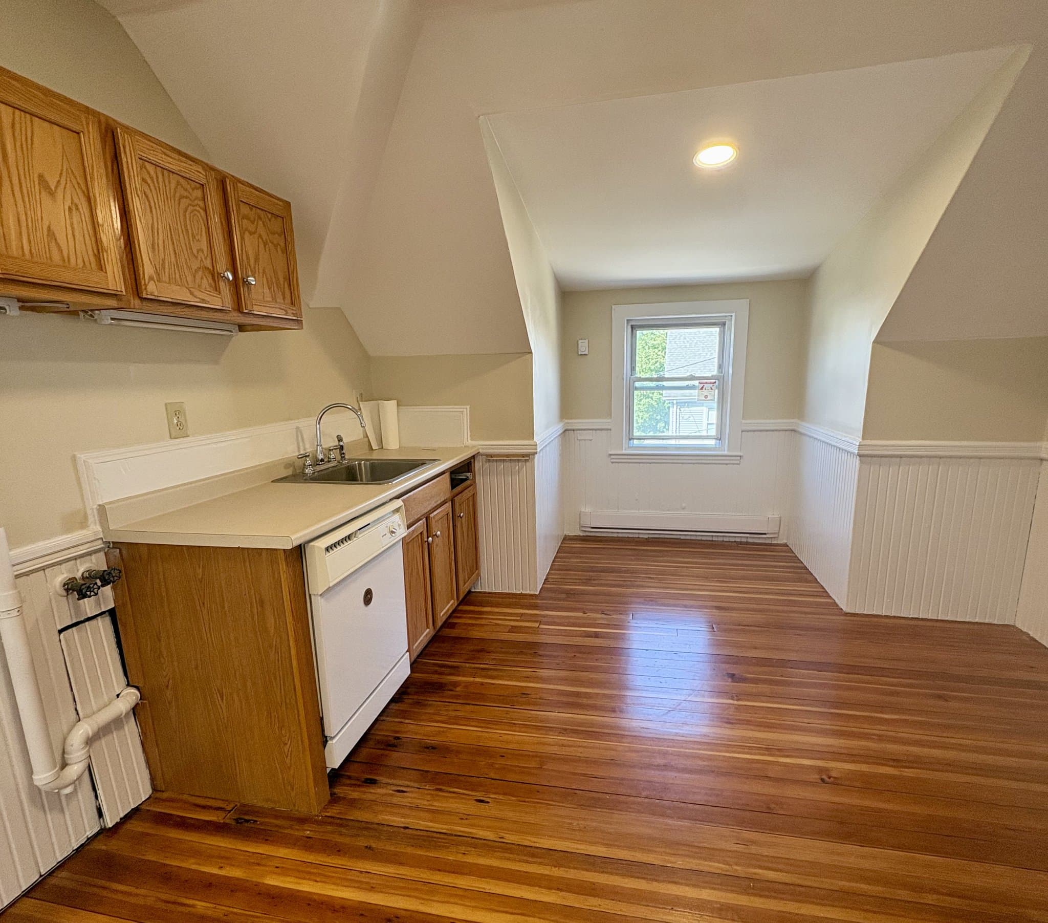 Quincy Multiplex: 137 Whitwell St 3