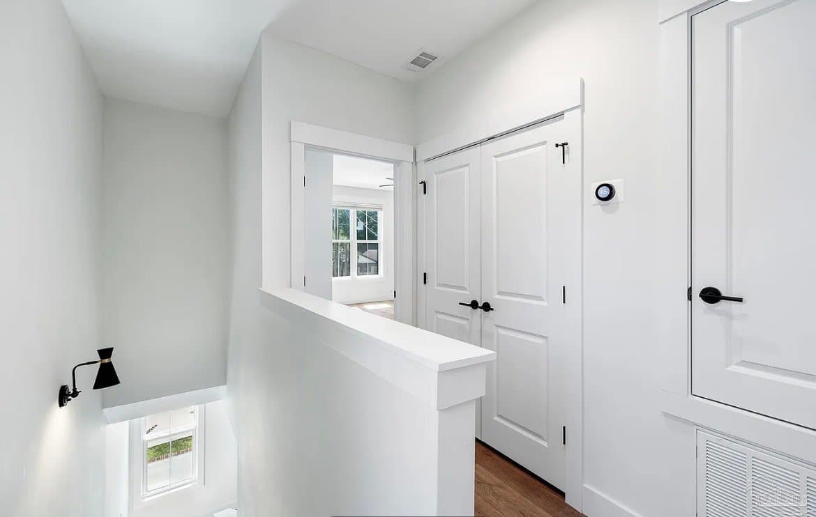 Pensacola House: 615 N B St