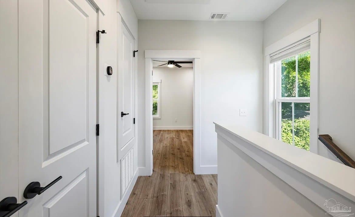 Pensacola House: 615 N B St